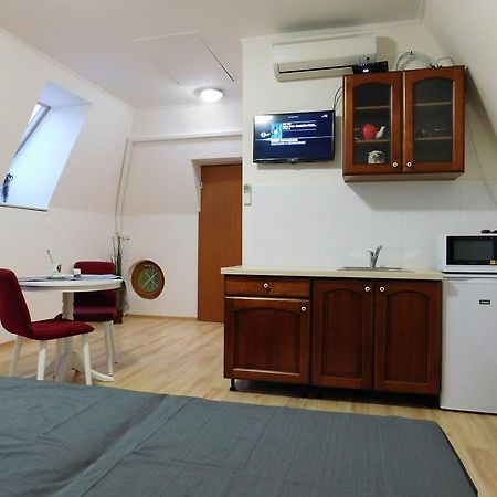 Tulipan Apartman Balatonalmádi エクステリア 写真