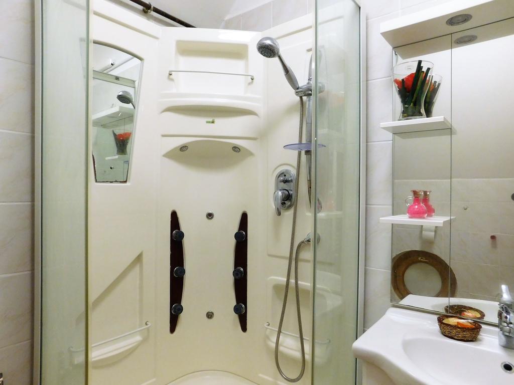 Tulipan Apartman Balatonalmádi エクステリア 写真
