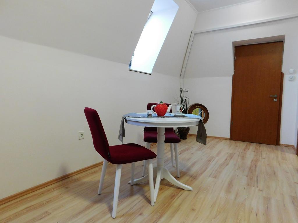Tulipan Apartman Balatonalmádi エクステリア 写真